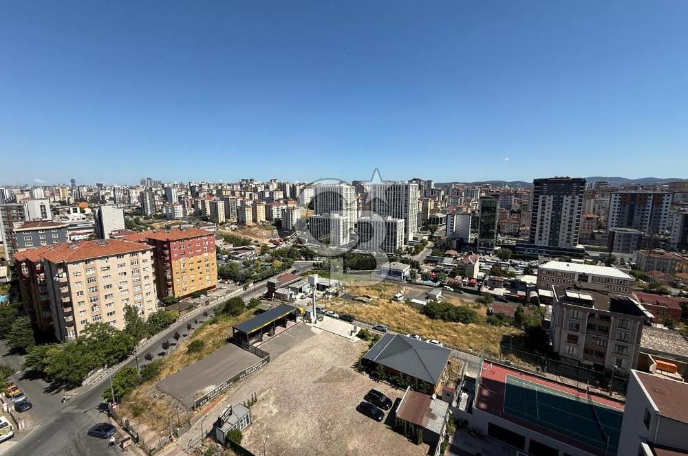 Şerifali Sarissa Sitesi'nde Geniş, Eşyalı 1+1 Kiralık Daire