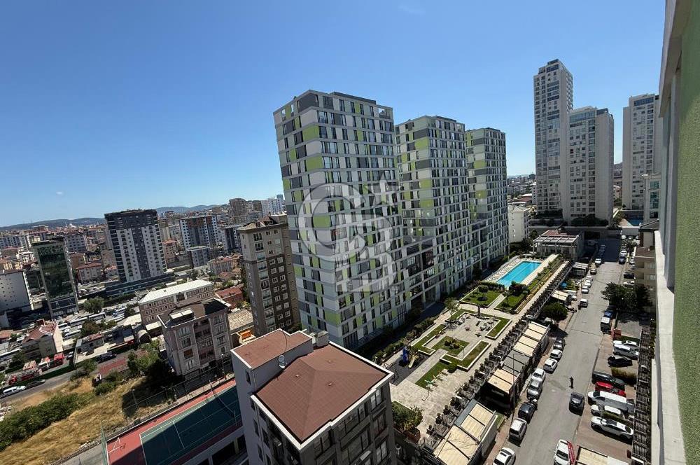 Şerifali Sarissa Sitesi'nde Geniş, Eşyalı 1+1 Kiralık Daire