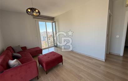 Şerifali Sarissa Sitesi'nde Geniş, Eşyalı 1+1 Kiralık Daire