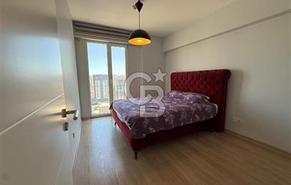Şerifali Sarissa Sitesi'nde Geniş, Eşyalı 1+1 Kiralık Daire