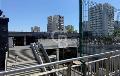 Şirinevler Meydan İş Merkezi'nde Temiz, Kiralık Büro Ofis
