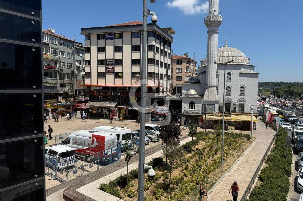Şirinevler Meydan İş Merkezi'nde Temiz, Kiralık Büro Ofis