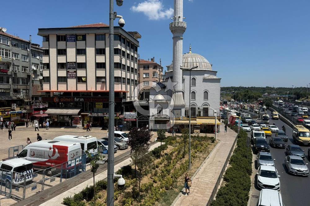 Şirinevler Meydan İş Merkezi'nde Temiz, Kiralık Büro Ofis