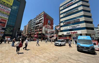 Şirinevler Meydan İş Merkezi'nde Temiz, Kiralık Büro Ofis