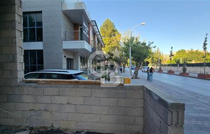 MERAM YENİYOL'DA YOLA CEPHE TABELA DEĞERİ YÜKSEK KİRALIK DÜKKAN
