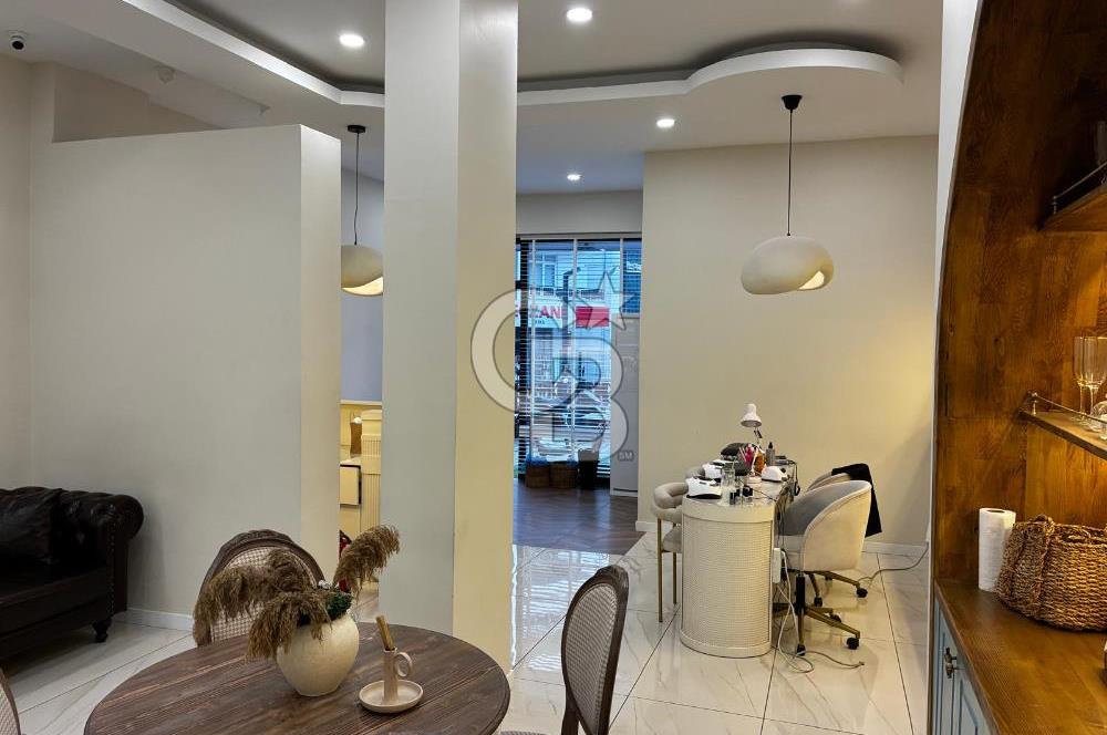 MEYDANDA SATILIK PRESTİJLİ TİCARİ MÜLK