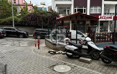 MEYDANDA SATILIK PRESTİJLİ TİCARİ MÜLK