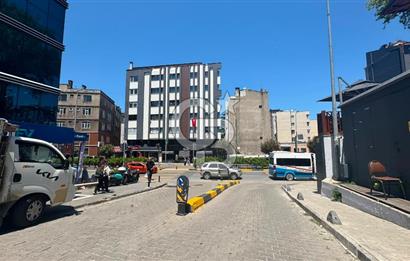MEYDANDA SATILIK PRESTİJLİ TİCARİ MÜLK