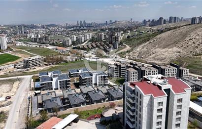 ALACAATLI MAH. SAKA VİLLA SİTESİNDE SATILIK 6+2 VİLLA