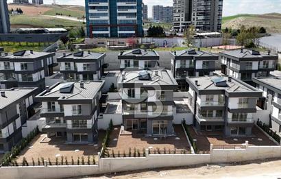 ALACAATLI MAH. SAKA VİLLA SİTESİNDE SATILIK 6+2 VİLLA