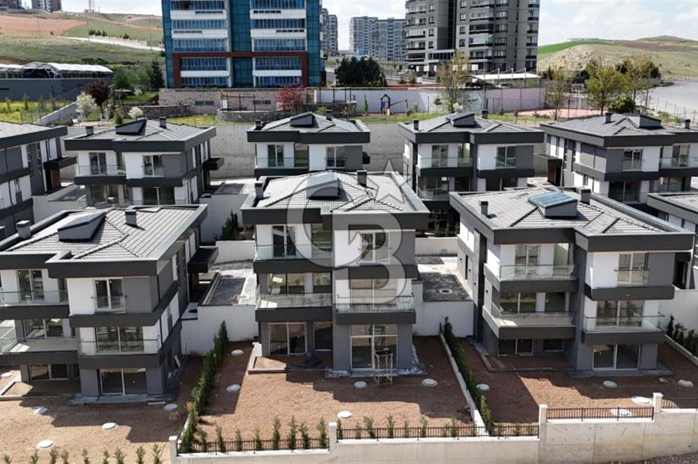 ALACAATLI MAH. SAKA VİLLA SİTESİNDE SATILIK 6+2 VİLLA