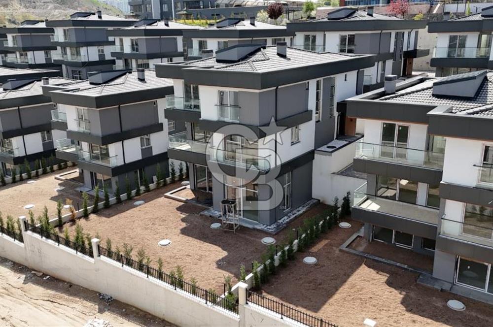 ALACAATLI MAH. SAKA VİLLA SİTESİNDE SATILIK 6+2 VİLLA
