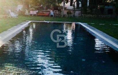BODRUM DEREKÖY' de MÜSTAKİL HAVUZLU MÜŞTEMİLATLI ÇİFTLİK EVİ
