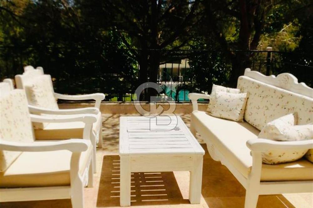BODRUM DEREKÖY' de MÜSTAKİL HAVUZLU MÜŞTEMİLATLI ÇİFTLİK EVİ
