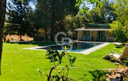 BODRUM DEREKÖY' de MÜSTAKİL HAVUZLU MÜŞTEMİLATLI ÇİFTLİK EVİ