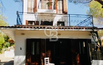 BODRUM DEREKÖY' de MÜSTAKİL HAVUZLU MÜŞTEMİLATLI ÇİFTLİK EVİ
