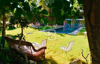 BODRUM DEREKÖY' de MÜSTAKİL HAVUZLU MÜŞTEMİLATLI ÇİFTLİK EVİ