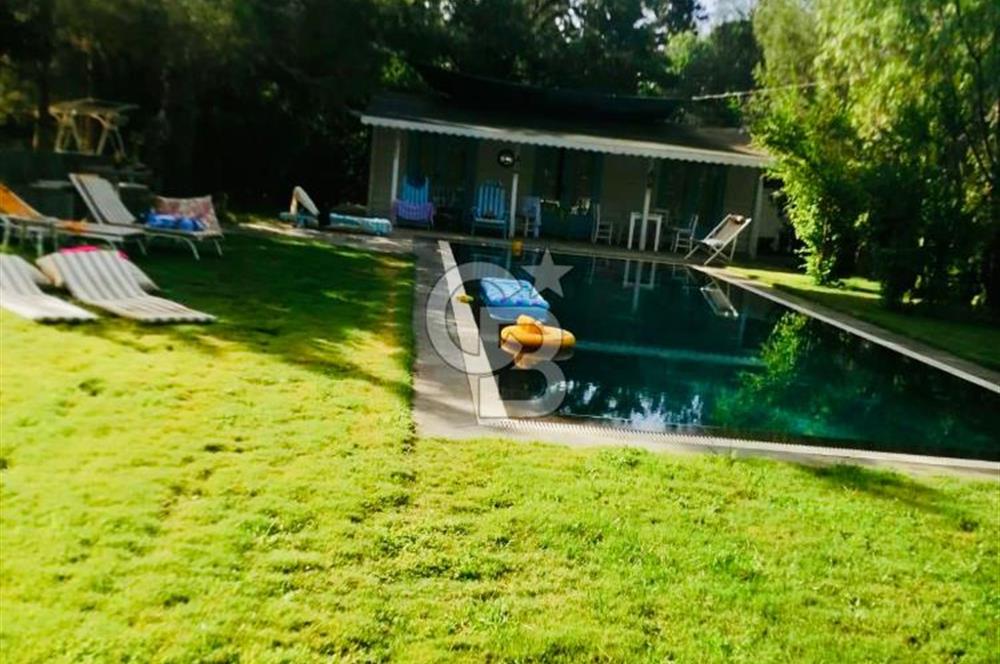 BODRUM DEREKÖY' de MÜSTAKİL HAVUZLU MÜŞTEMİLATLI ÇİFTLİK EVİ