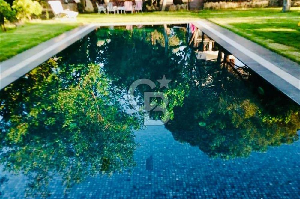 BODRUM DEREKÖY' de MÜSTAKİL HAVUZLU MÜŞTEMİLATLI ÇİFTLİK EVİ