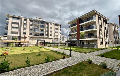 Seferihisar Camikebir'de Havuzlu Sitede Fırsat Satılık 2+1 Daire