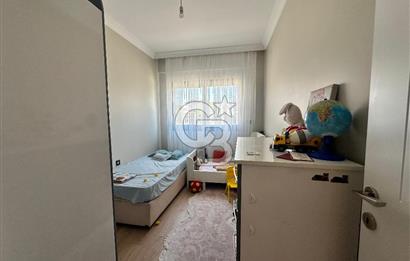 Seferihisar Camikebir'de Havuzlu Sitede Fırsat Satılık 2+1 Daire