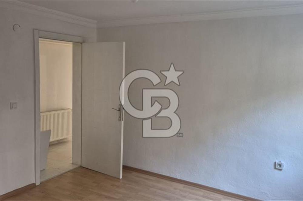 İncek Köy İçinde, Bulvara Yakın, Geniş ve Masrafsız 2+1 Kiralık Daire