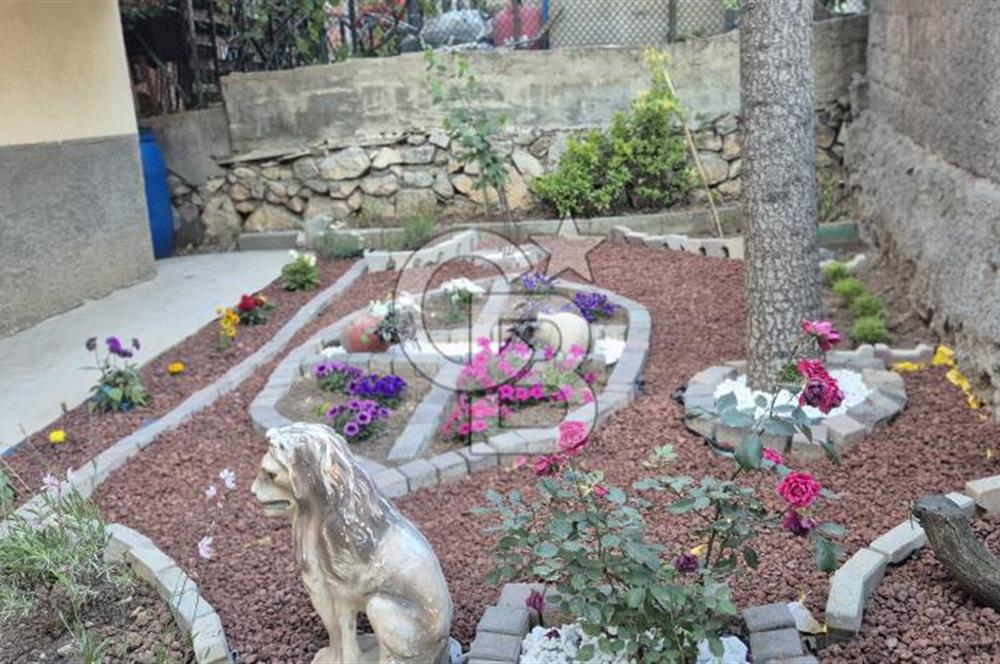 İncek Köy İçinde, Bulvara Yakın, Geniş ve Masrafsız 2+1 Kiralık Daire
