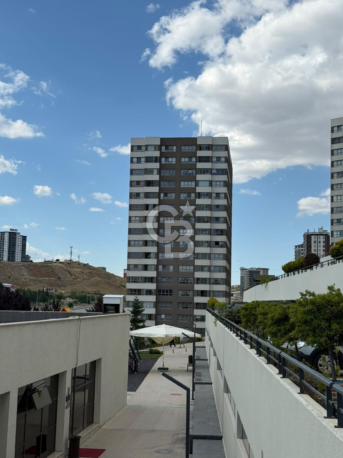 KAŞMİR YONCA SİTESİ'NDE GÖKSU PARKI MANZARALI 5+1 LÜKS DAİRE
