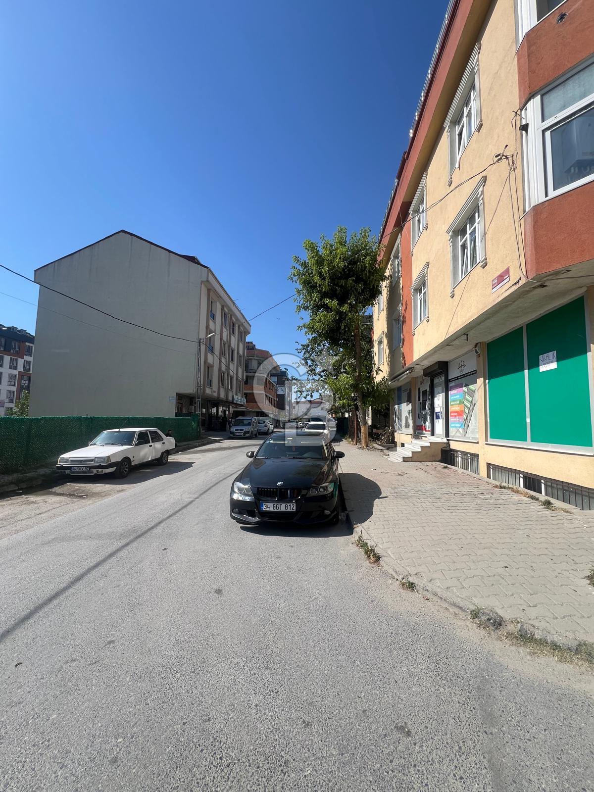 KARLIBAYIRDA KİRALIK DEPO VE DÜKKAN