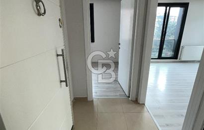 Ataşehir Esatpaşa Mahallesinde Balkonlu 1+1 Kiralık Daire