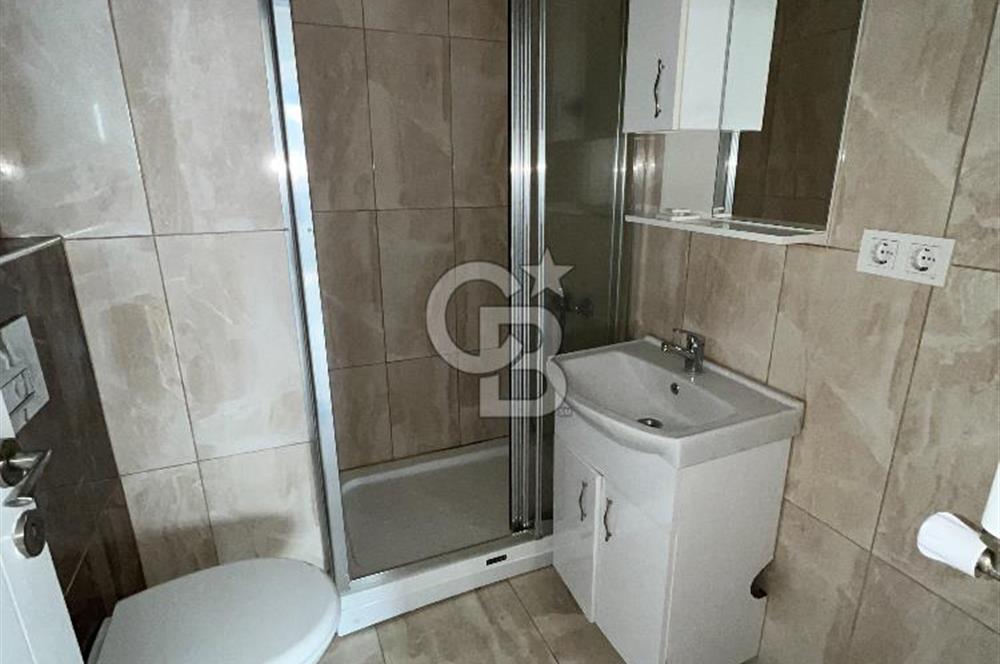 Ataşehir Esatpaşa Mahallesinde Balkonlu 1+1 Kiralık Daire