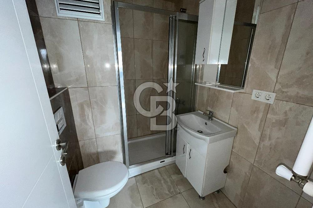 Ataşehir Esatpaşa Mahallesinde Balkonlu 1+1 Kiralık Daire