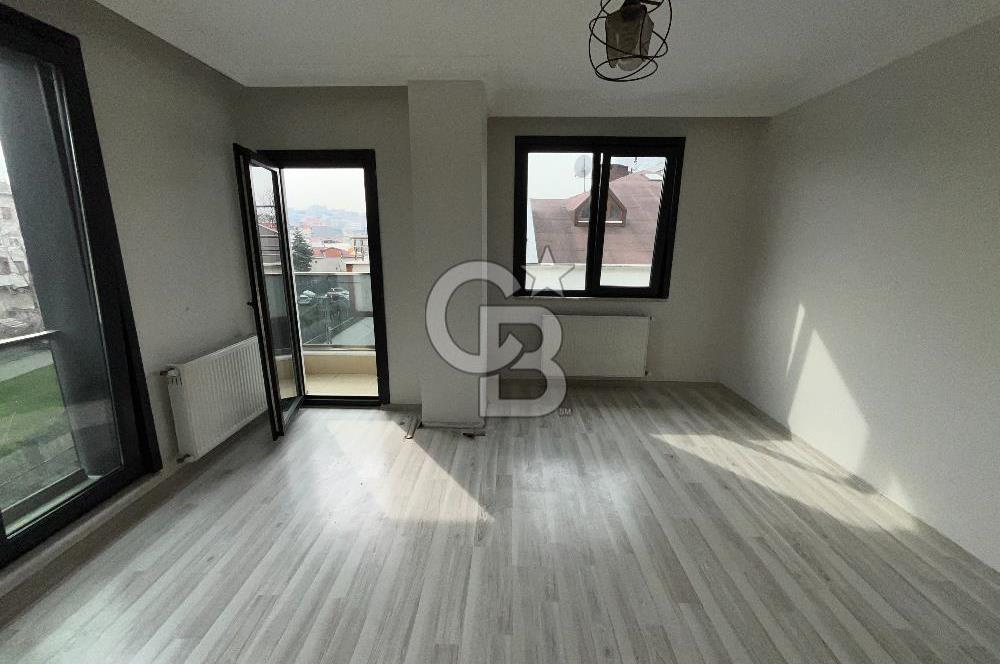 Ataşehir Esatpaşa Mahallesinde Balkonlu 1+1 Kiralık Daire