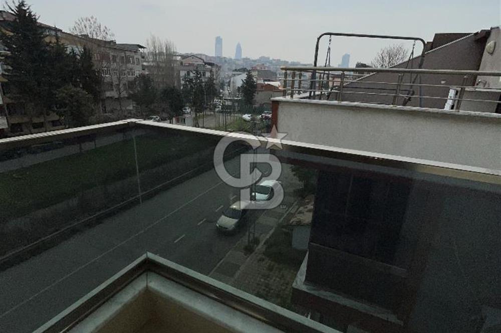 Ataşehir Esatpaşa Mahallesinde Balkonlu 1+1 Kiralık Daire