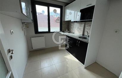 Ataşehir Esatpaşa Mahallesinde Balkonlu 1+1 Kiralık Daire