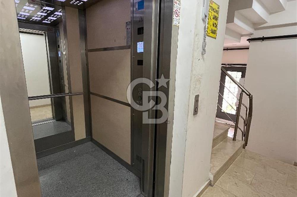 Ataşehir Esatpaşa Mahallesinde Balkonlu 1+1 Kiralık Daire
