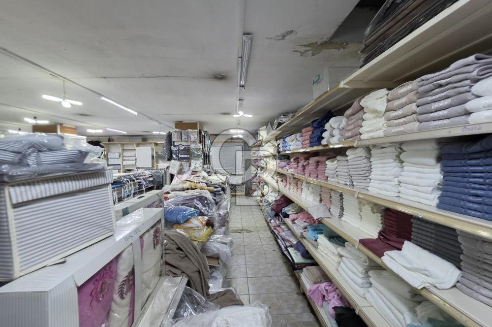 ATAŞEHİR KAYIŞDAĞI AKYAZI CADDESİ'NDE KAT MÜLKİYETLİ SATILIK  950 m² GENİŞ TİCARİ DÜKKAN