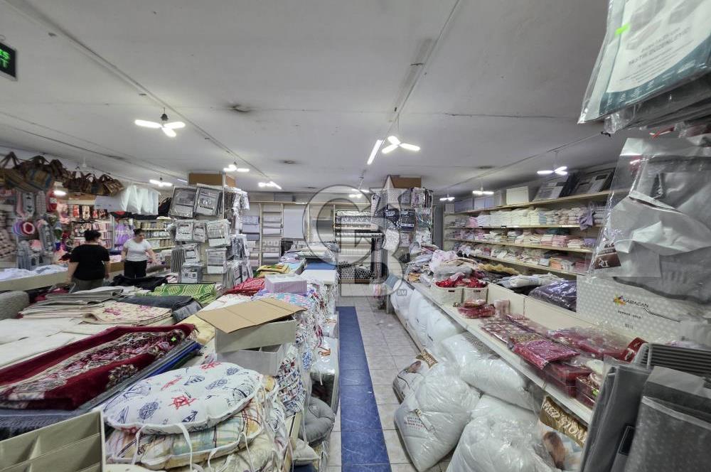 ATAŞEHİR KAYIŞDAĞI AKYAZI CADDESİ'NDE KAT MÜLKİYETLİ SATILIK  950 m² GENİŞ TİCARİ DÜKKAN