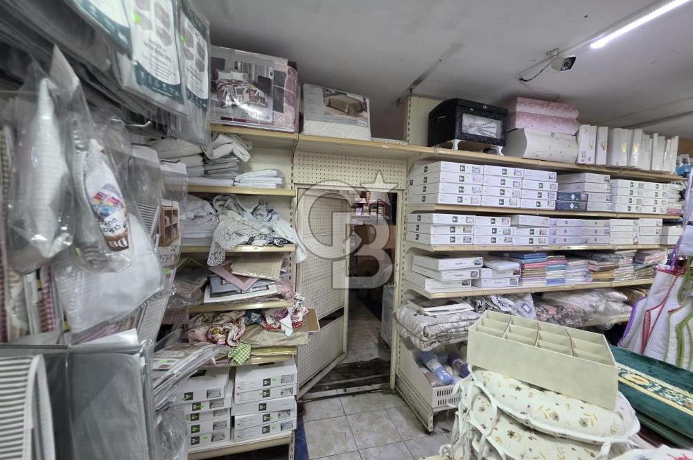 ATAŞEHİR KAYIŞDAĞI AKYAZI CADDESİ'NDE KAT MÜLKİYETLİ SATILIK  950 m² GENİŞ TİCARİ DÜKKAN