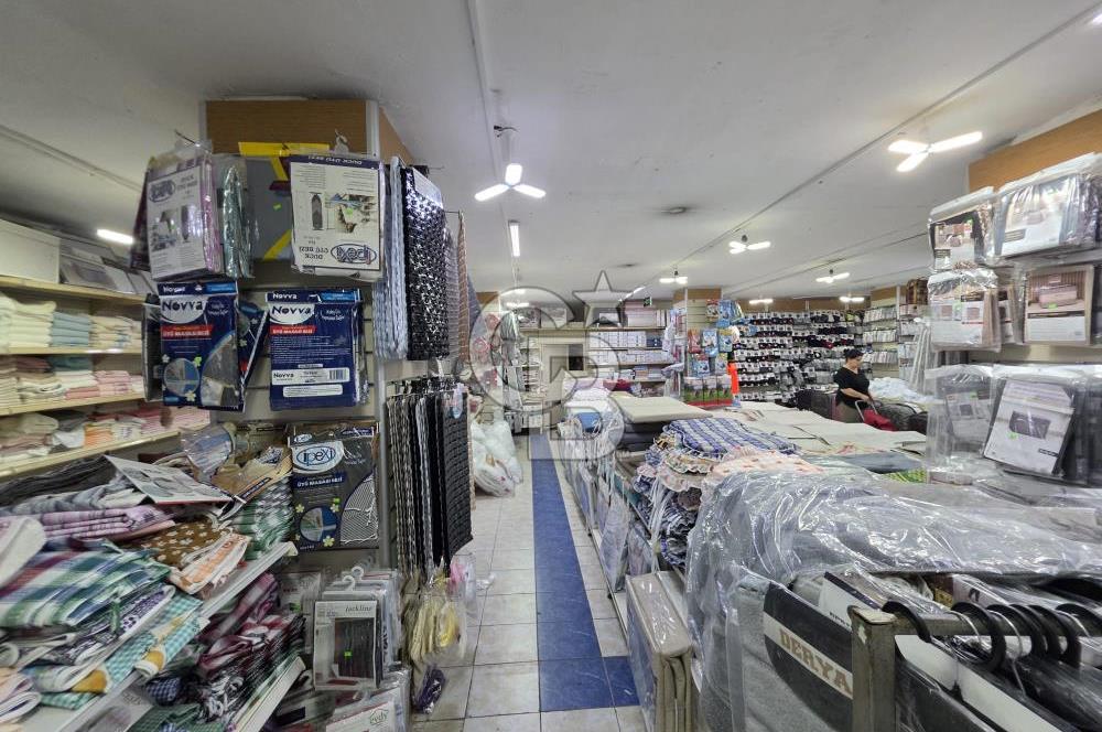 ATAŞEHİR KAYIŞDAĞI AKYAZI CADDESİ'NDE KAT MÜLKİYETLİ SATILIK  950 m² GENİŞ TİCARİ DÜKKAN