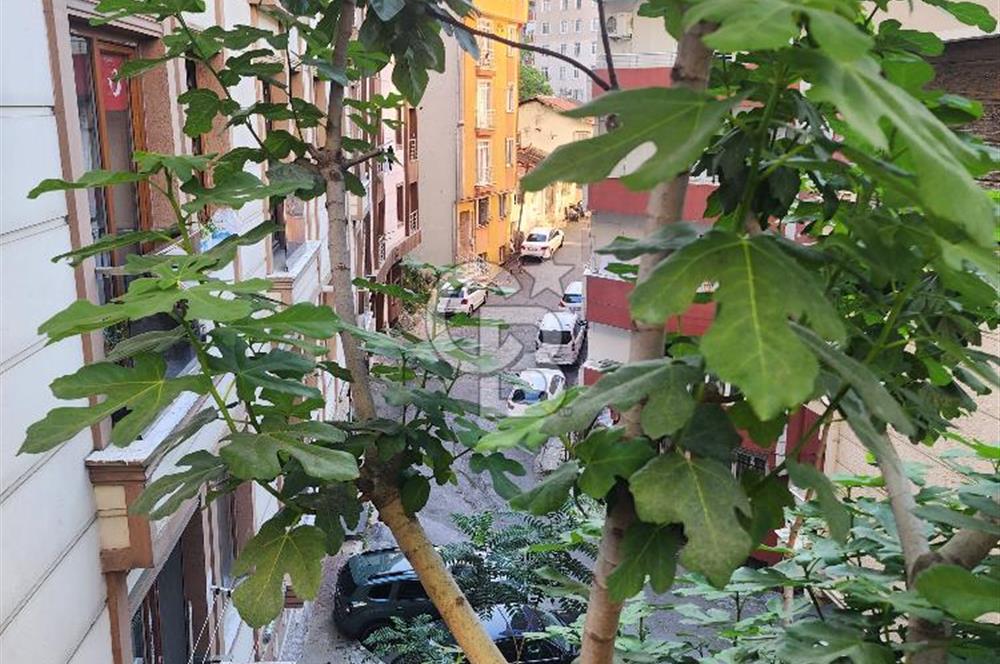 Gülbağ Cemal Sururi'de Depozitoduz Kiralık Daire