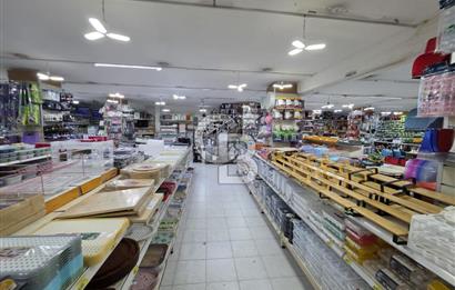 ATAŞEHİR KAYIŞDAĞI AKYAZI CADDESİ'NDE KAT MÜLKİYETLİ SATILIK  950 m² GENİŞ TİCARİ DÜKKAN