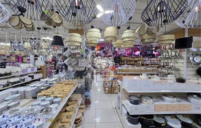 ATAŞEHİR KAYIŞDAĞI AKYAZI CADDESİ'NDE KAT MÜLKİYETLİ SATILIK  950 m² GENİŞ TİCARİ DÜKKAN