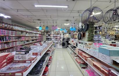 ATAŞEHİR KAYIŞDAĞI AKYAZI CADDESİ'NDE KAT MÜLKİYETLİ SATILIK  950 m² GENİŞ TİCARİ DÜKKAN
