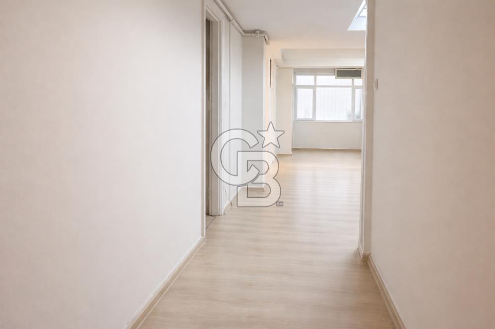 ŞİŞLİ, OSMANBEY, HALASGARGAZİ CADDESİNE KOMŞU 130 M2 DAİRE