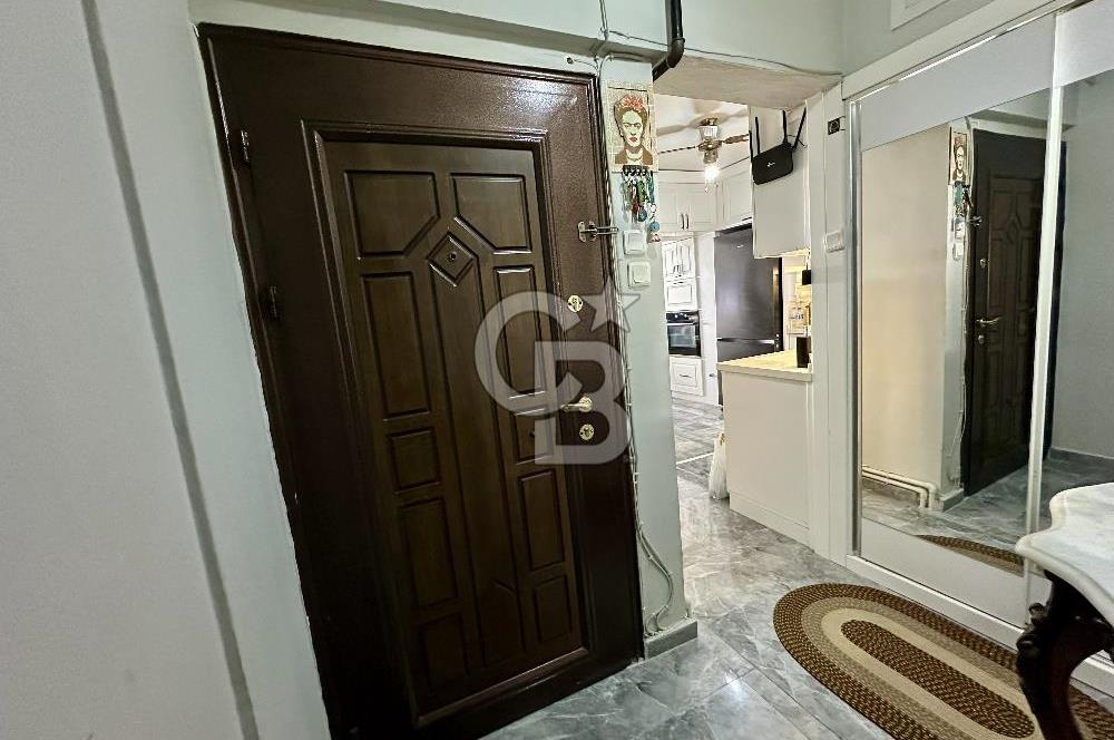 Karşıyaka Çarşıda Full Tadilatlı 2+1 | Çift Cephe, 2 Balkon