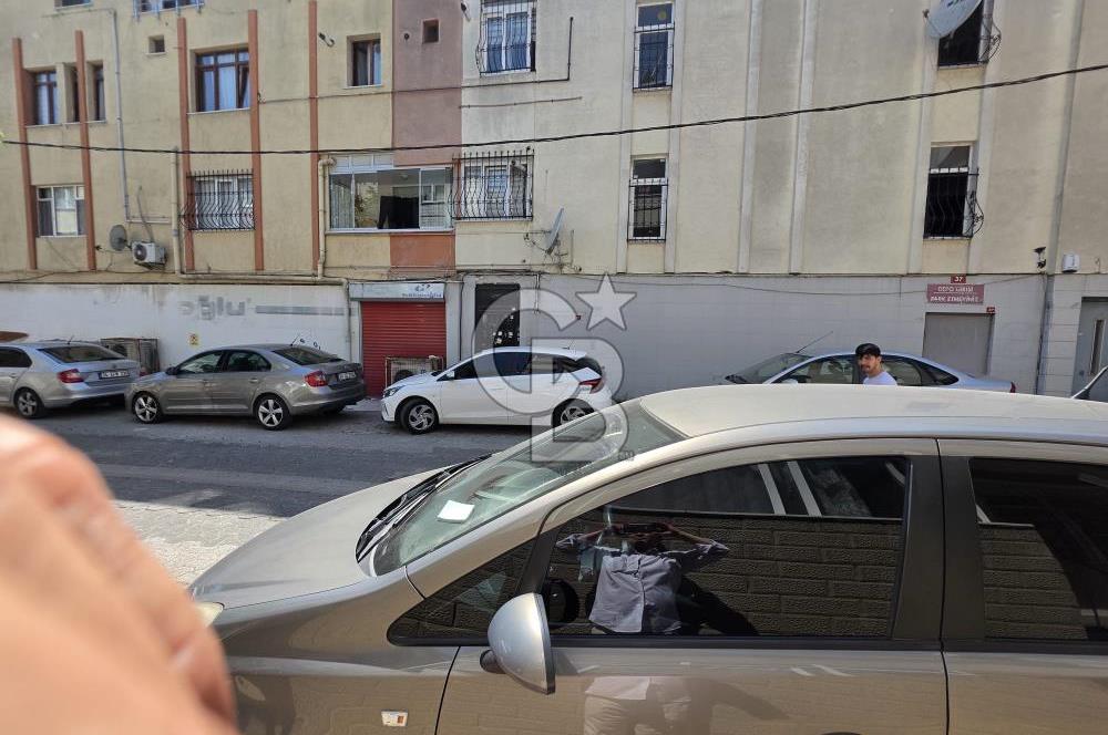 ATAŞEHİR KAYIŞDAĞI AKYAZI CADDESİ'NDE KAT MÜLKİYETLİ SATILIK  950 m² GENİŞ TİCARİ DÜKKAN