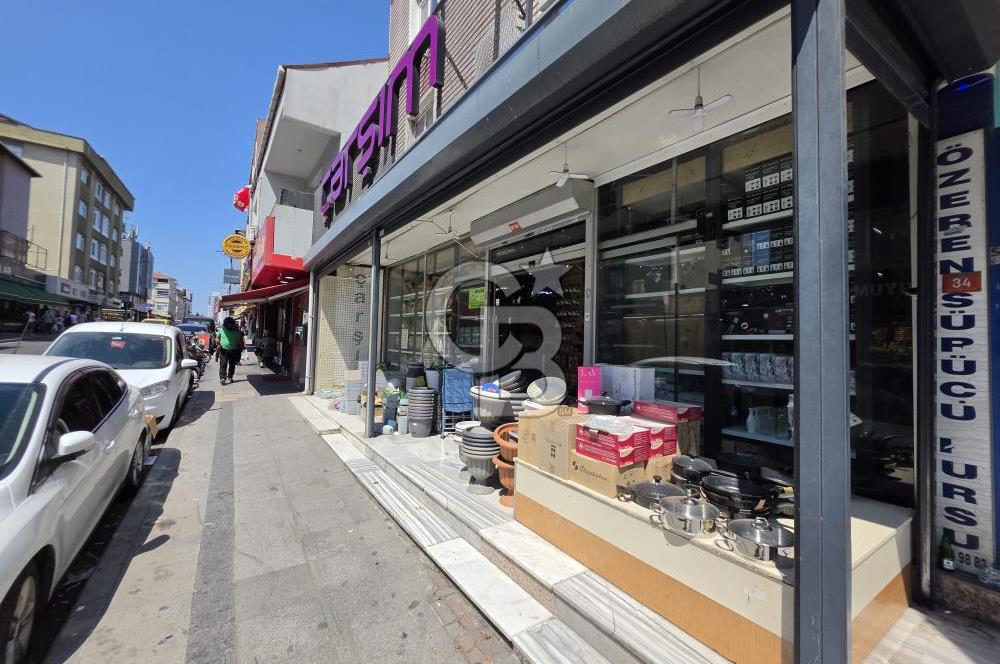 ATAŞEHİR KAYIŞDAĞI AKYAZI CADDESİ'NDE KAT MÜLKİYETLİ SATILIK  950 m² GENİŞ TİCARİ DÜKKAN