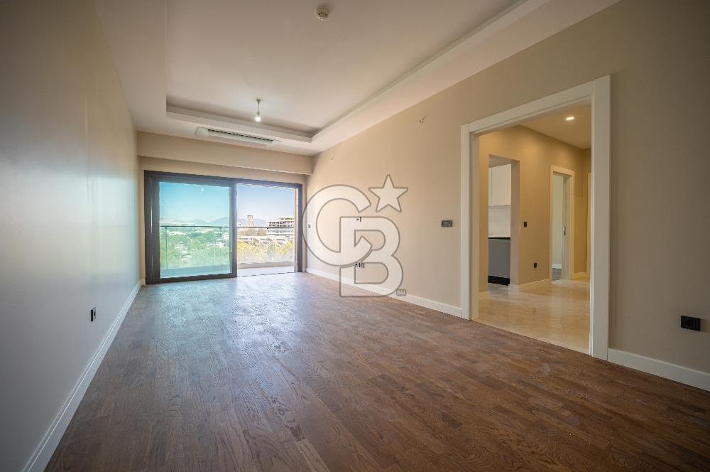 Nava Konakta Kapalı Mutfaklı 2+1 Satılık Geniş Daire