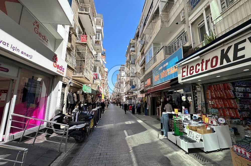 Karşıyaka Çarşıda Full Tadilatlı 2+1 | Çift Cephe, 2 Balkon